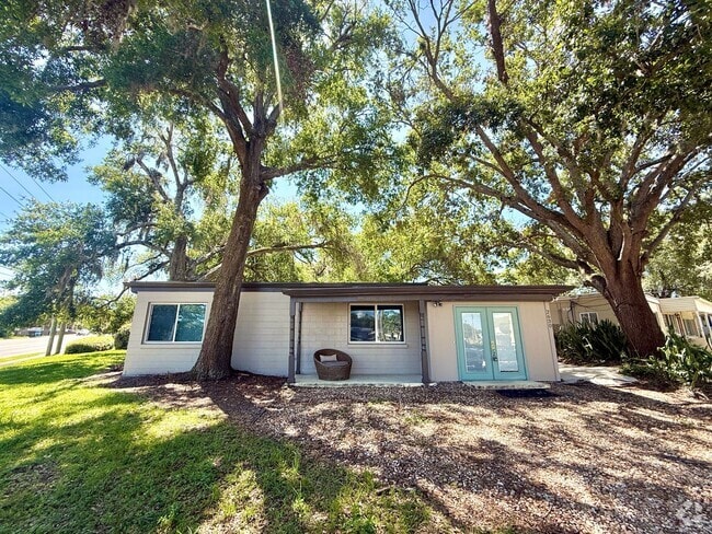 Building Photo - ADORABLE 2 BED WINTER PARK RENTAL HOME