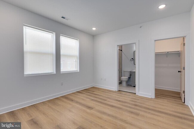 Photo - 2234 N Franklin St