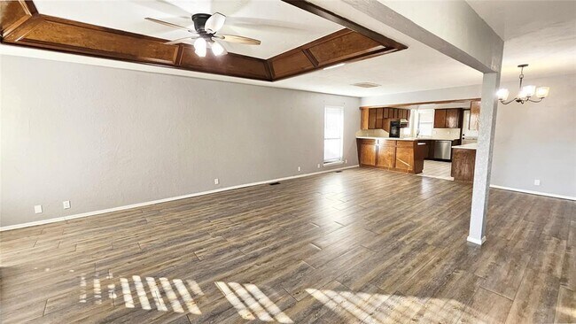 Photo - 9005 Tracy Dr