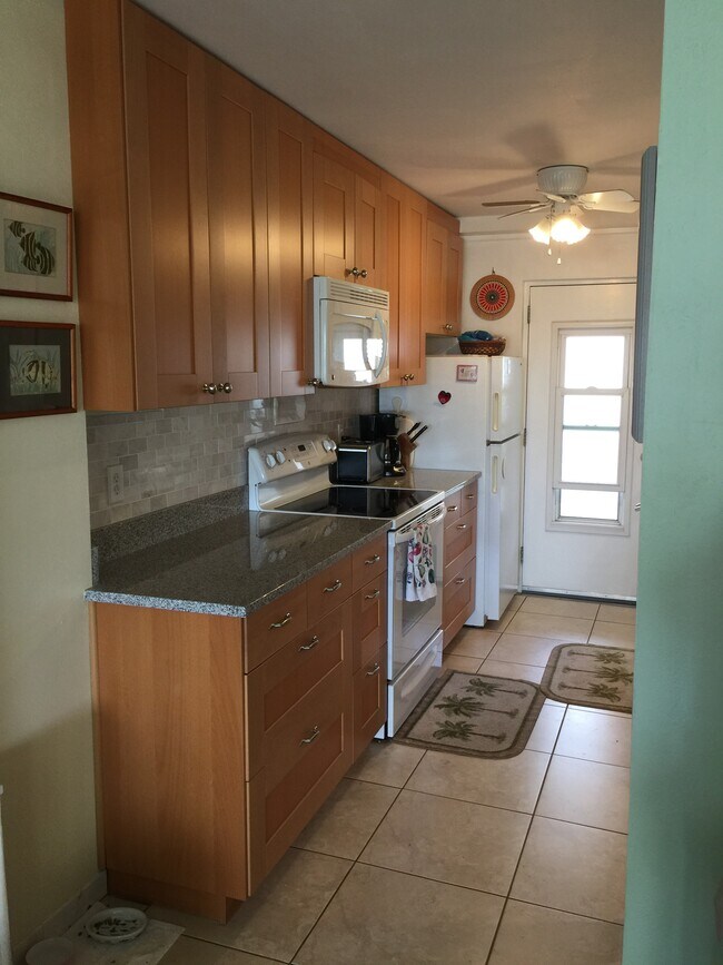 Photo - 33 S Gulfstream Ave Unit 704A