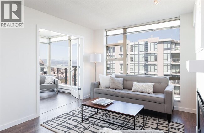 Photo - 1316 W 11th Ave