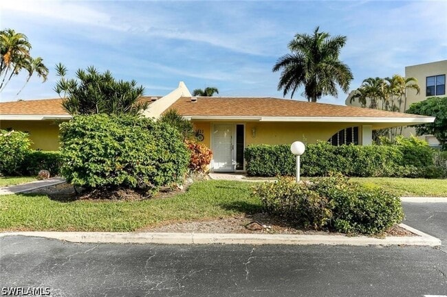 Building Photo - 925 Palm View Dr Unit 111