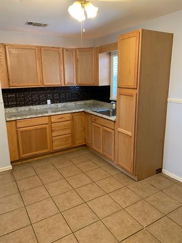 Photo - 1615 Woodruff Ln