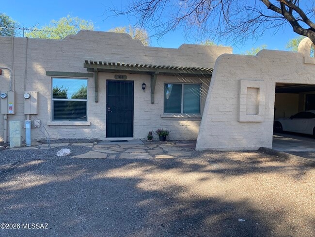 Photo - 1841 W La Osa St