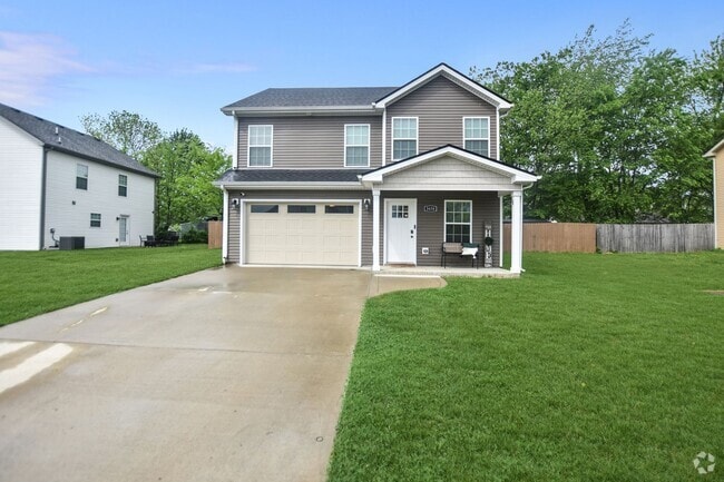Building Photo - Pet Friendly Three Bedroom! Rental