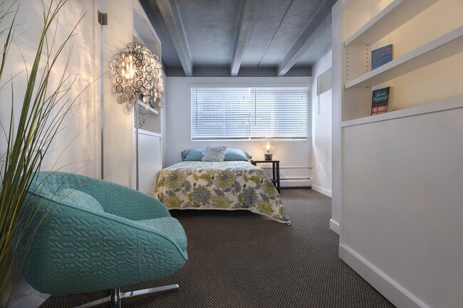 Photo - Sterling Apartments