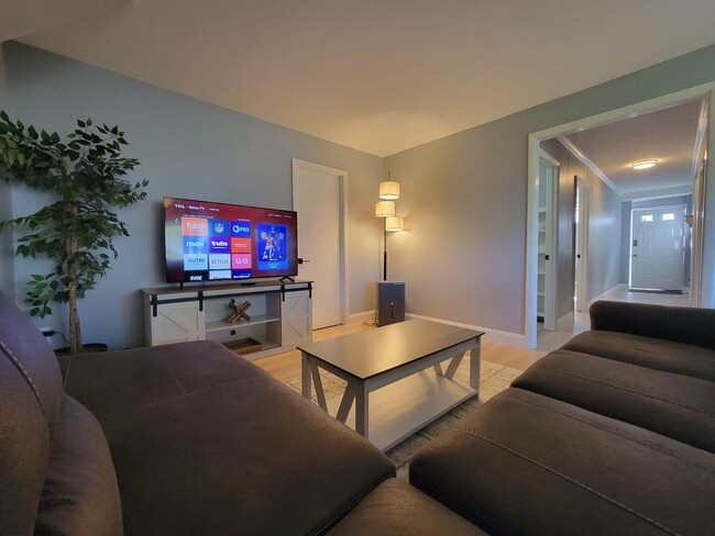 Photo - 7 Hudson Pl Unit APT #2