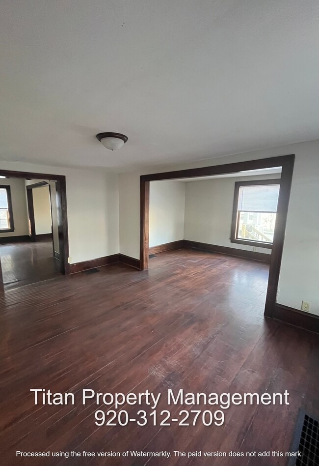 Photo - 852 Central St