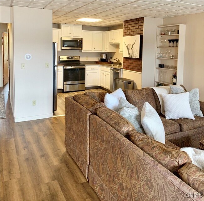 36 E Genesee St Apartment Skaneateles, NY