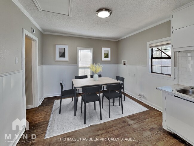 Photo - 2308 21st St