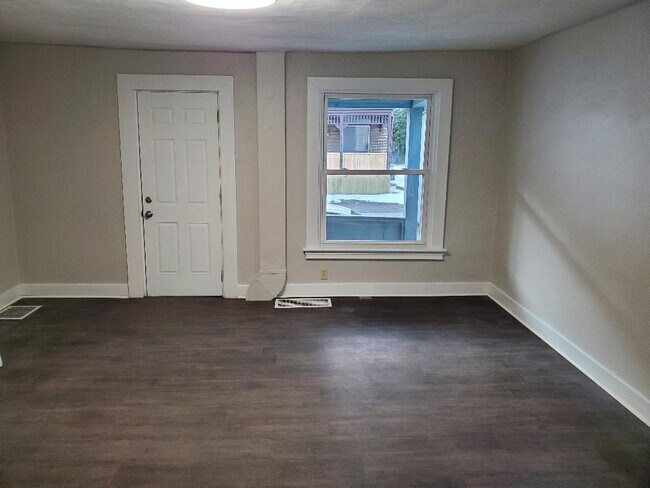 Photo - 548 Larimer Ave
