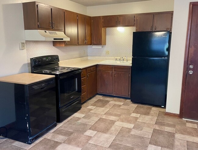 Photo - Greenwell1802 Unit B