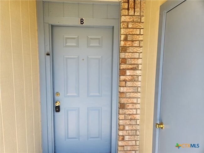 Photo - 908 Ticonderoga Dr