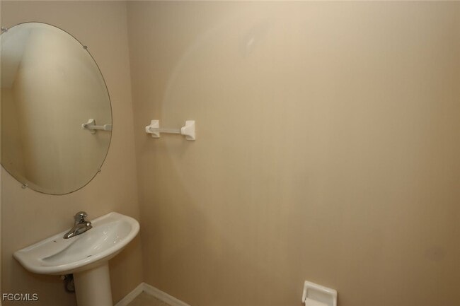 Building Photo - 1172 Oxford Ln