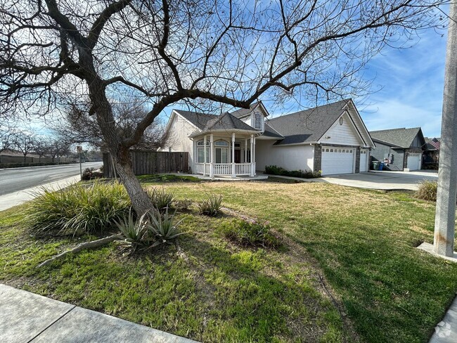 Building Photo - Move in Ready in Northwest Hanford Rental