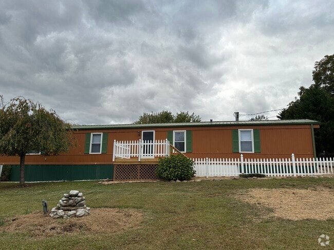 Building Photo - 4280 Newport Hwy Rental