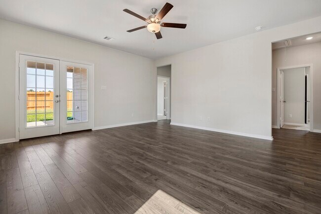 Photo - 15415 Maple Ter Dr
