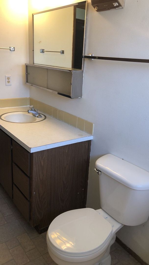 Photo - 2125 NW Turner Dr Unidad Upper (A)