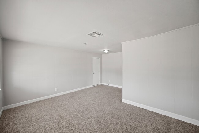 Photo - 12513 Kathryn St
