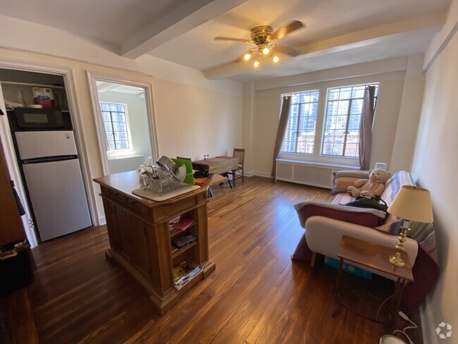 Building Photo - 5 Tudor City Pl Rental