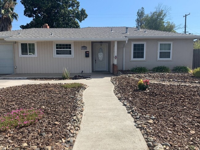 Spacious 3 Bedroom 2 Bath Home in Arden Ar... - Spacious 3 Bedroom 2 Bath Home in Arden Ar...
