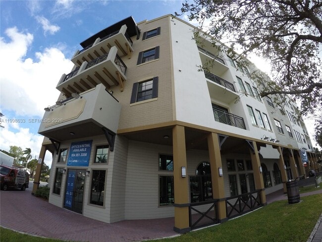 Building Photo - 4100 SW 64th Ave Unit 409