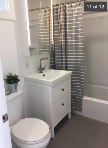 Large bathroom w/ tub - 406 Chenery St Unit 406 Chenery #A Studio