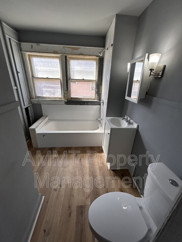 Photo - 1534 3rd Ave SE