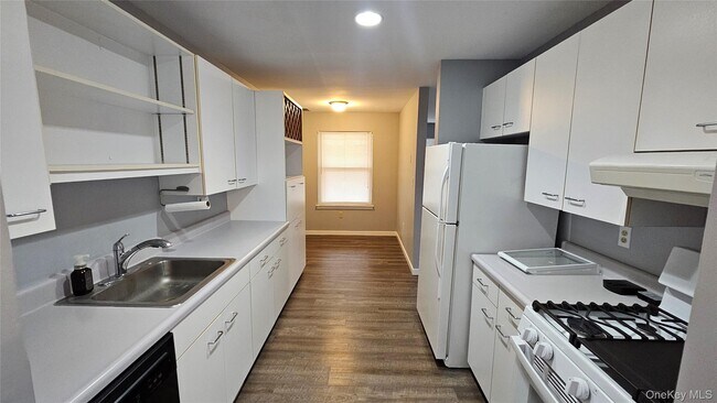 Photo - 806 Lenox Rd