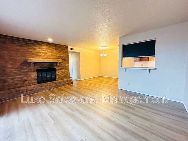 Photo - 3200 W Britton Rd Unit #19