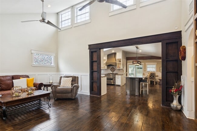 Photo - 1910 East Ave