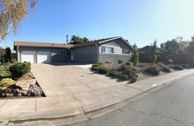 Building Photo - 3-Bed 2-Bath North Chico Residential