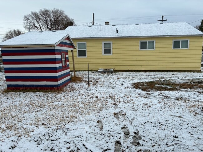 Photo - 343 Martin St