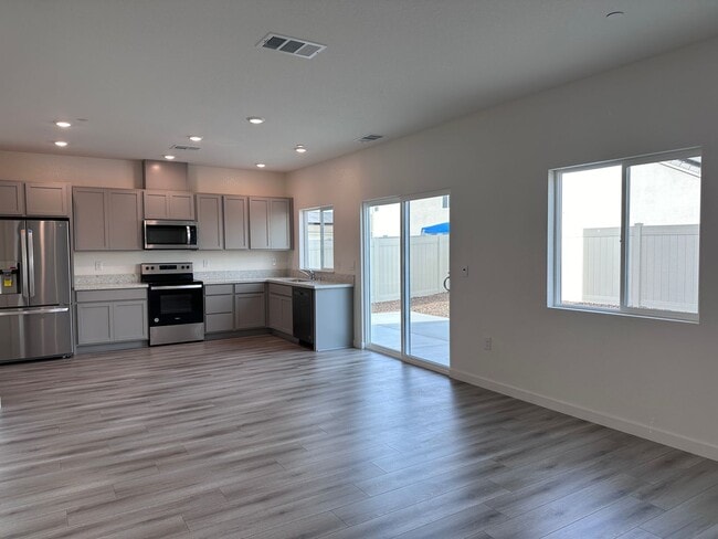 Photo - Beautiful 2024 Built 4/2.5 - New Subdivision!
