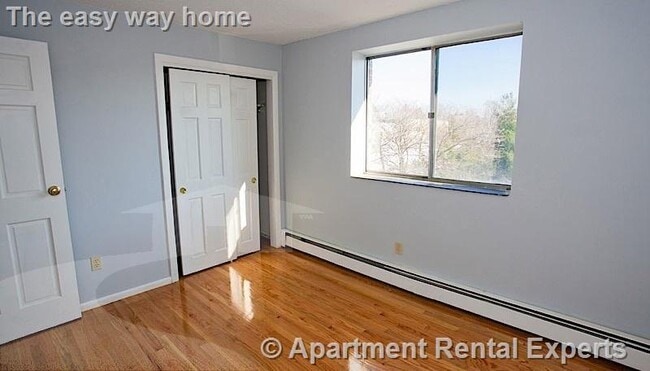 Photo - 14 Murdock St Unit #3-2