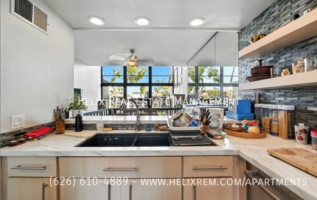 Photo - 7322 Marina Pacifica Dr N