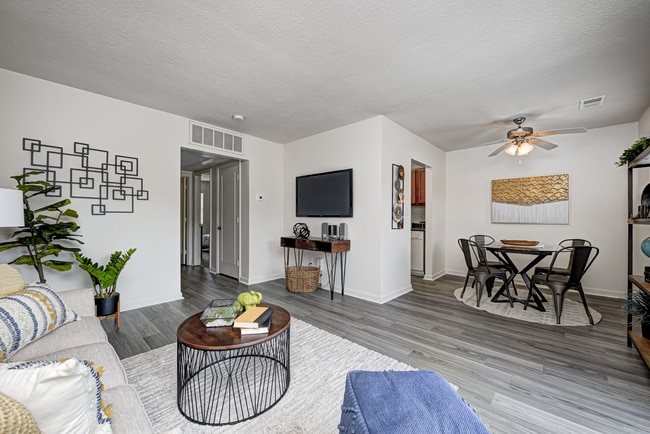 Photo - Meridian Lakes