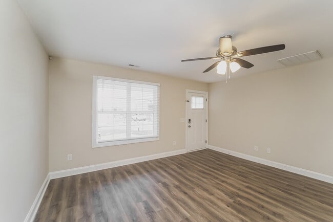 Photo - 321 Howerton Ave NW