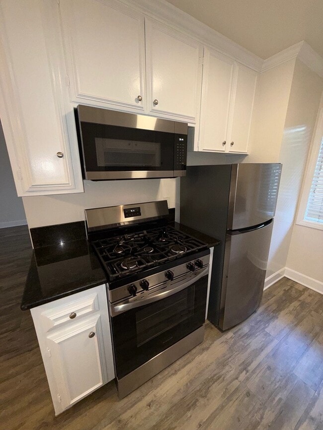 Photo - 1631 Barry Ave Unidad 4