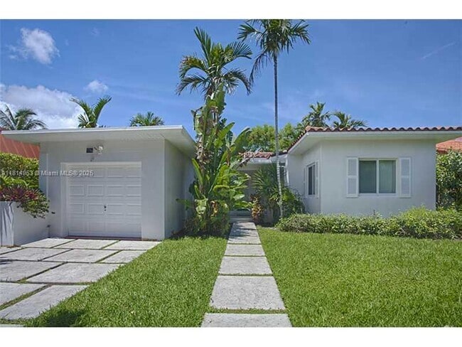 Building Photo - 745 Lakeview Dr Rental