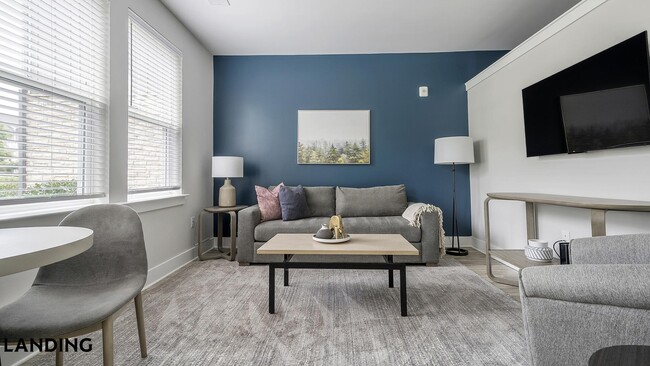 Building Photo - 3005 Chestnut Grv Ln