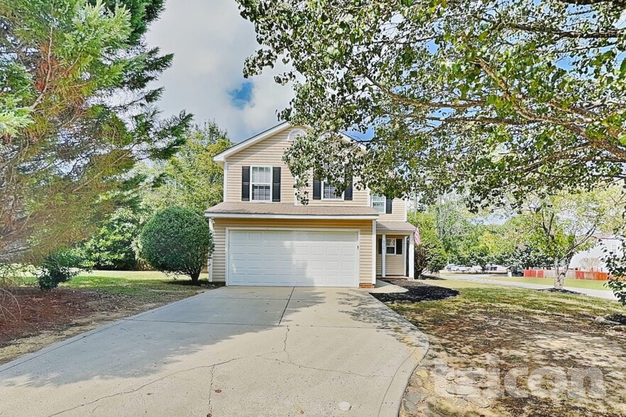 4700 Winterberry Ln