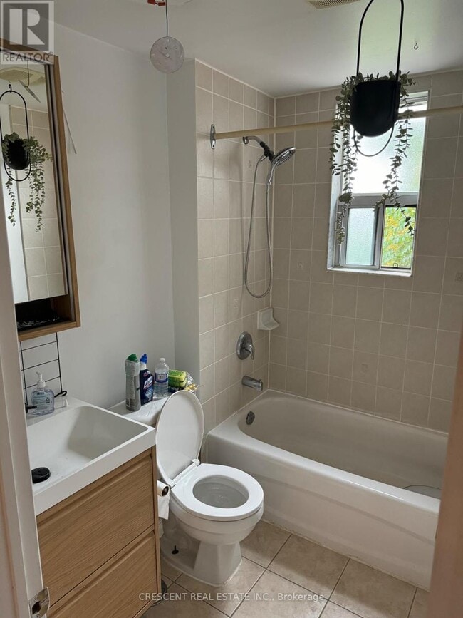 Photo - 1057 Davenport Rd