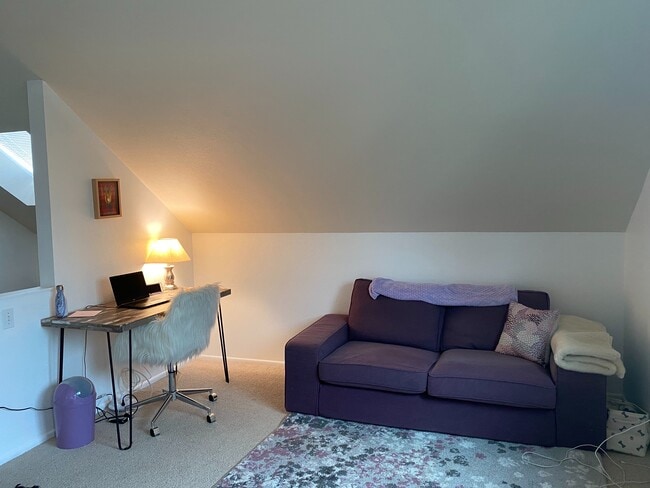 Photo - 3522 Smuggler Way