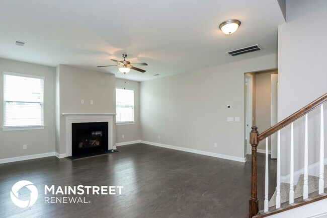 Photo - 18204 McKee Rd