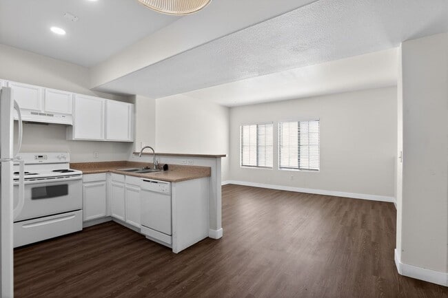 Photo - 2060 Rancho Lake Dr Unit 203