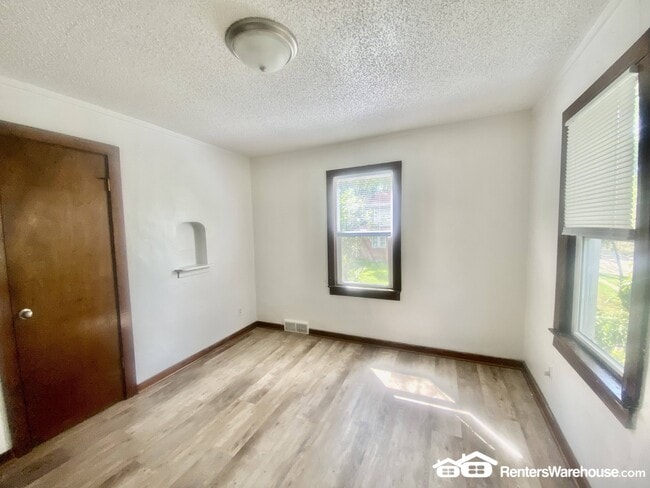 Photo - 1816 Francis Ave