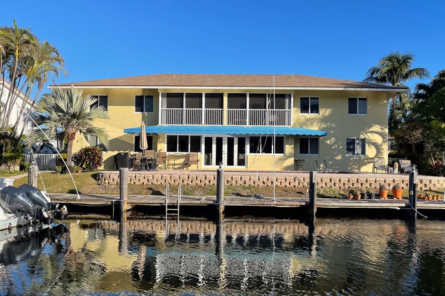 Building Photo - 1110 Bel Air Dr Unit B