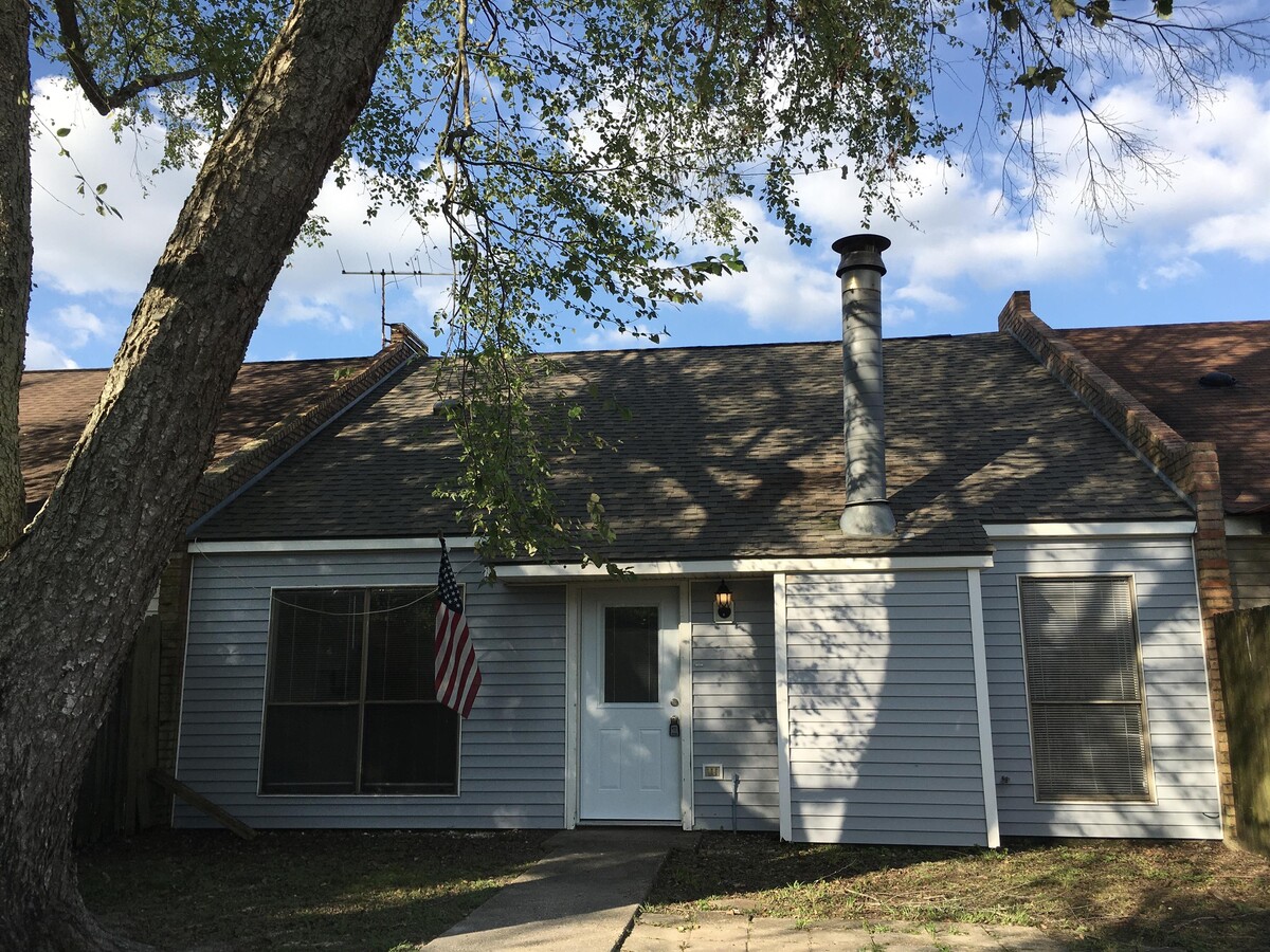 Photo - 8714 Pecan Tree Dr