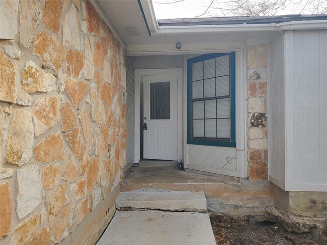 Photo - 907 Fairway Green Cove